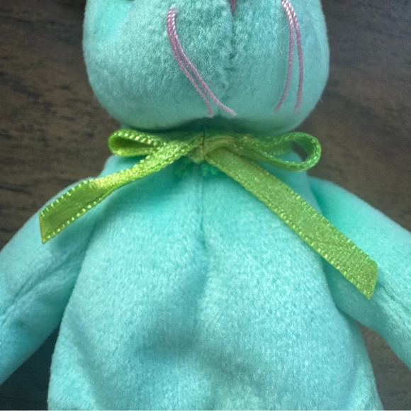 Collectible Basket Beanie Babies TY HIPPITY 2001 Retired 7 Inch Bunny Rabbit Tag - Picture 5 of 12